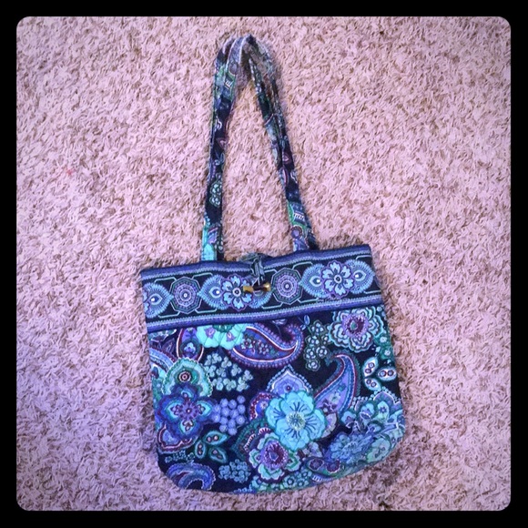 Vera Bradley Handbags - Vera Bradley Tote in Blue Rhapsody 💙💚